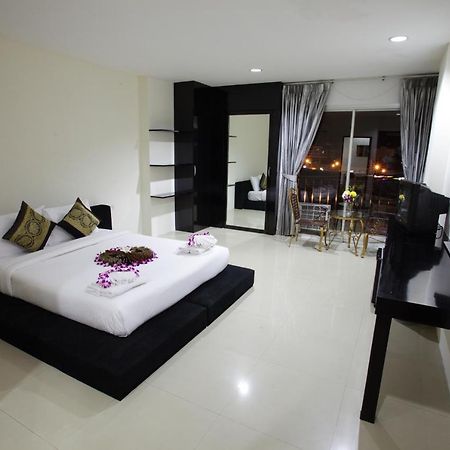 Lars-Lita Residence Patong Exterior photo
