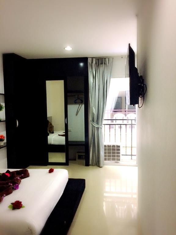Lars-Lita Residence Patong Exterior photo