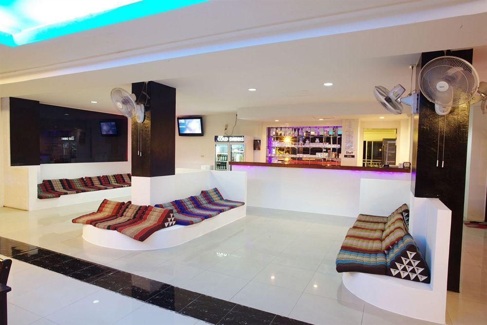 Lars-Lita Residence Patong Exterior photo